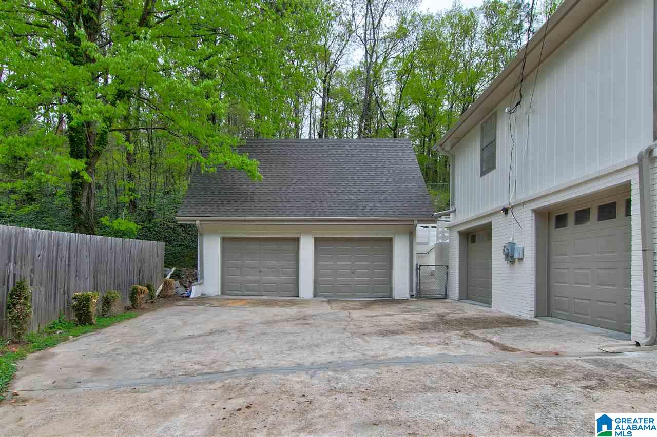 27 Houston Road Northwest Birmingham, AL 35215 - Photo 3 of 34