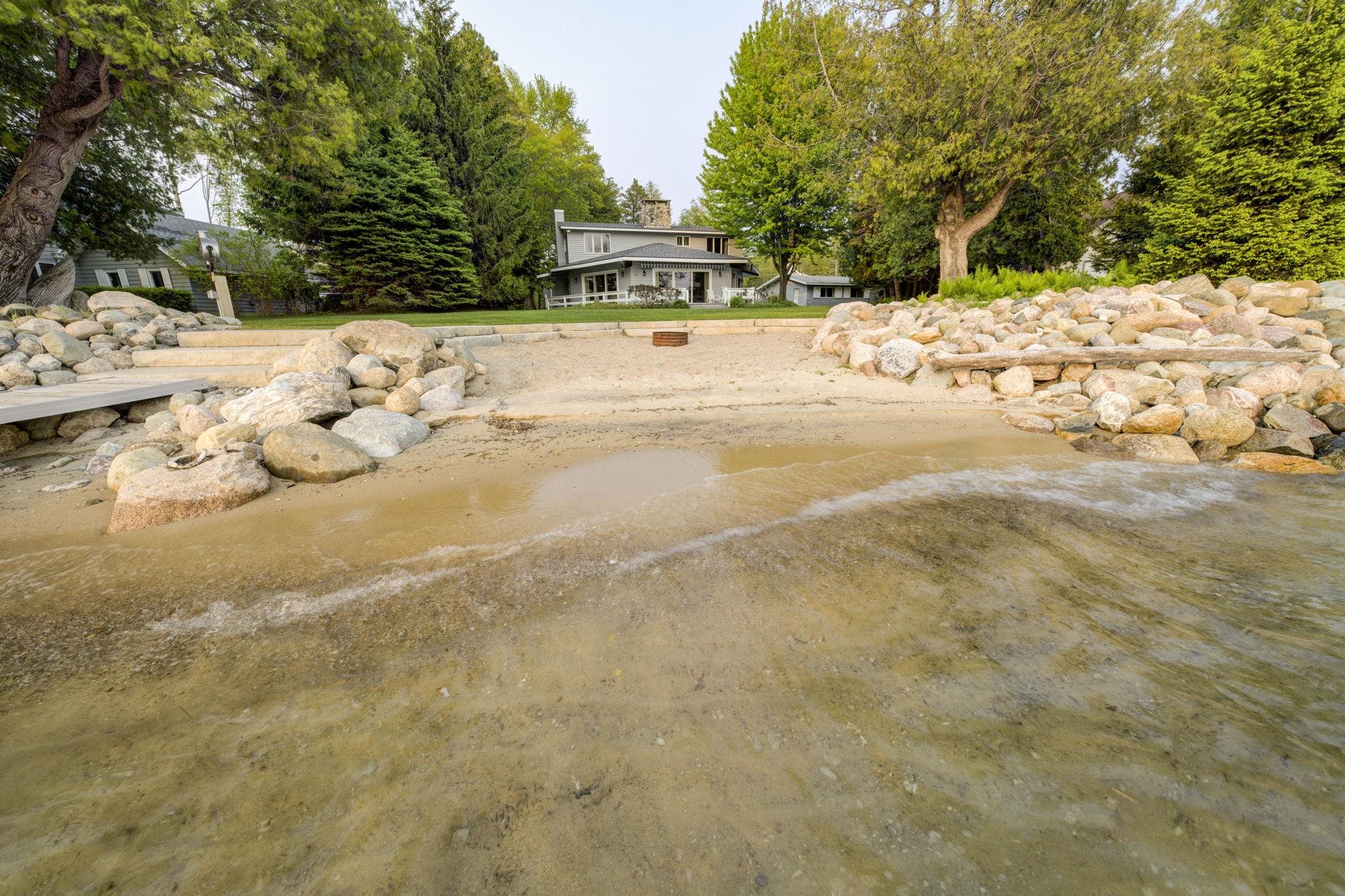 7620 South Dunns Farm Road Maple City, MI 49664 - Photo 47 of 62 Gallery Image 47