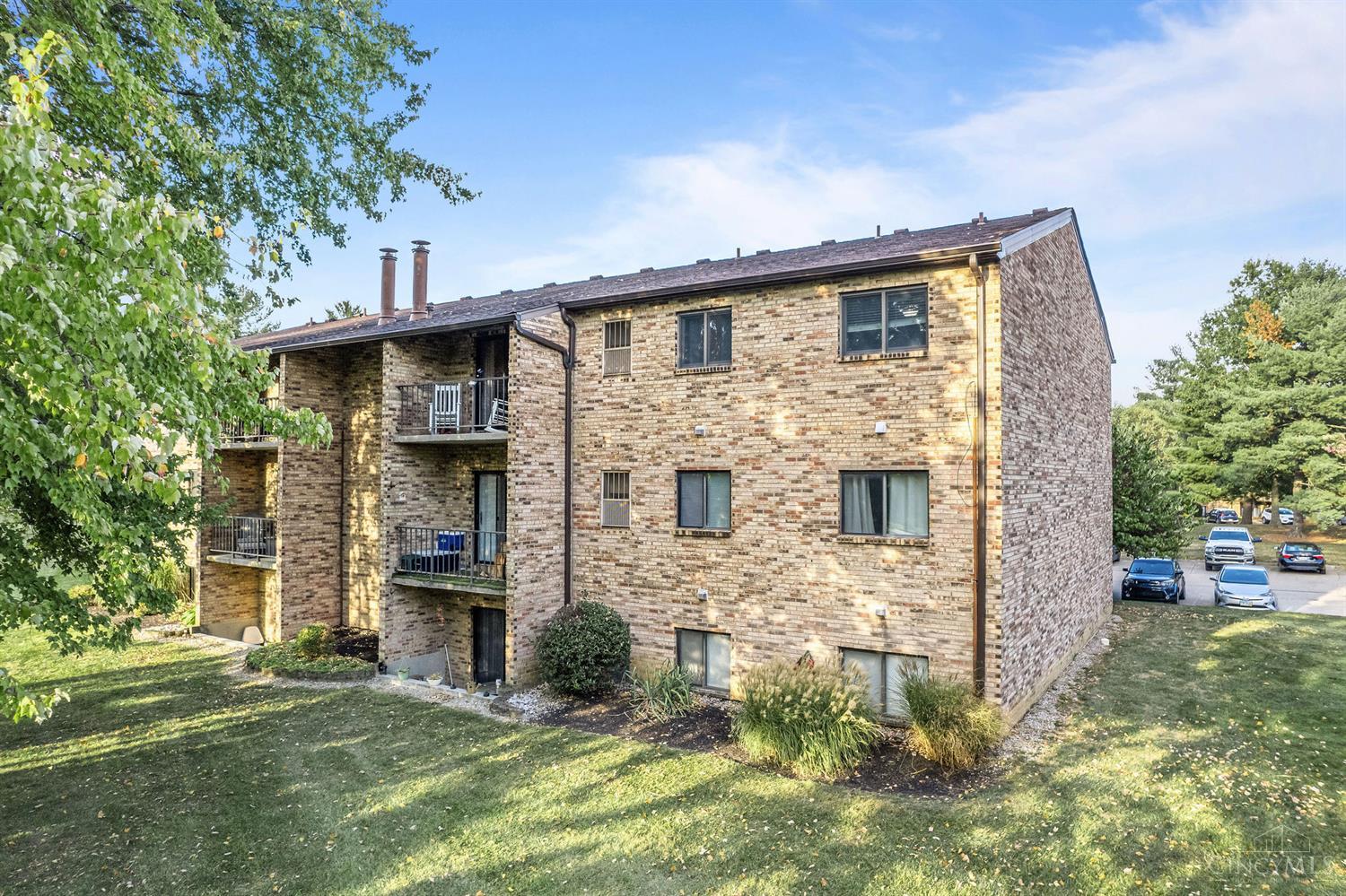 537 Davis Road, Unit 10 Cincinnati, OH 45255 - Photo 13 of 35 Gallery Image 13