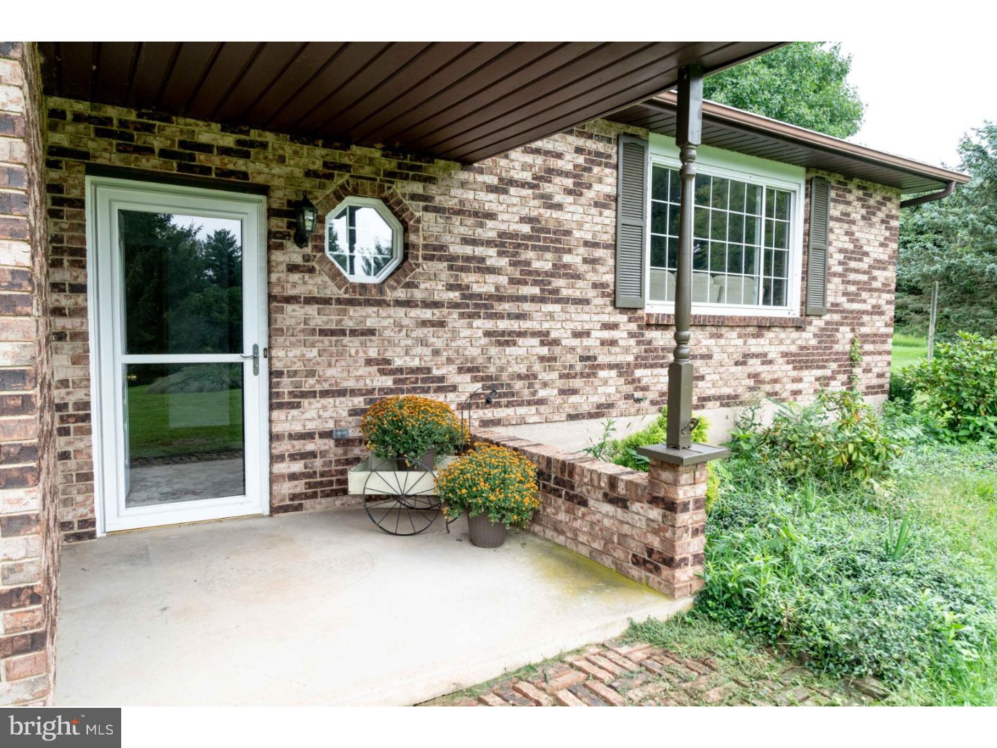 1405 State Road Coopersburg, PA 18036 - Photo 3 of 20