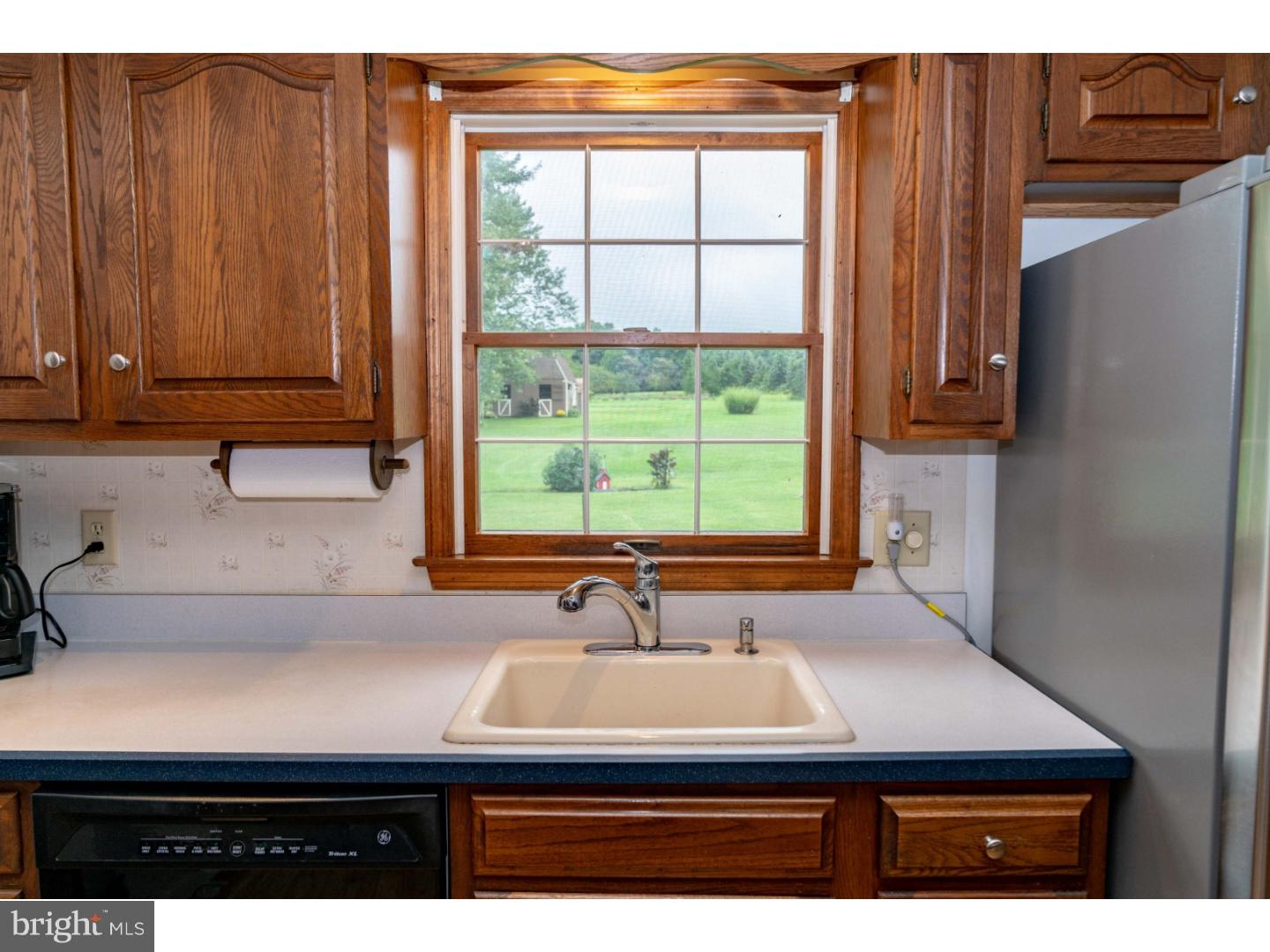 1405 State Road Coopersburg, PA 18036 - Photo 9 of 20