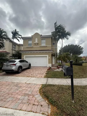 $3,000 | 3910 Northeast 13th Drive, Unit 3910, Homestead, FL 33033