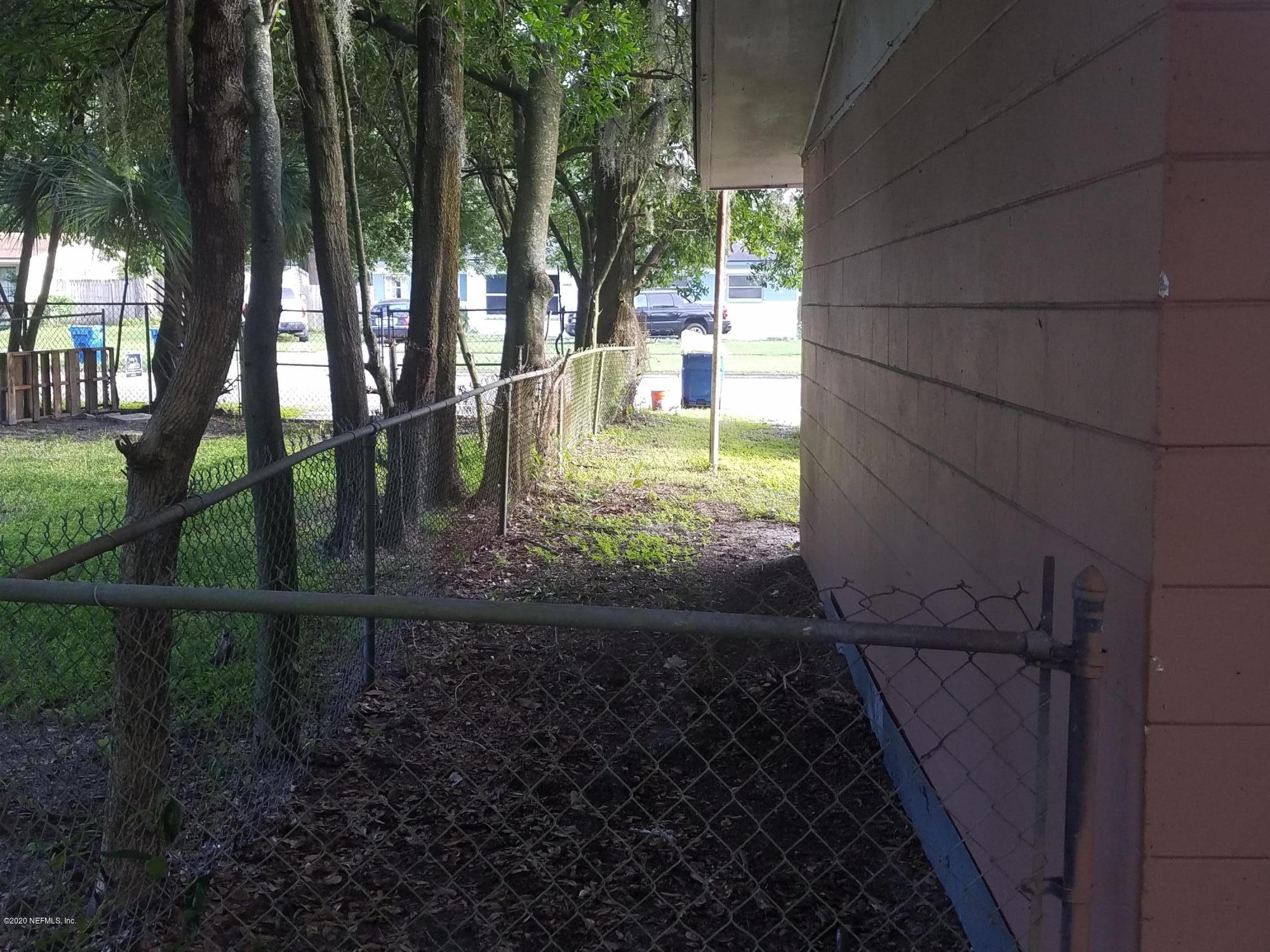 2633 Leonid Road Jacksonville, FL 32218 - Photo 35 of 44 20200904_182102