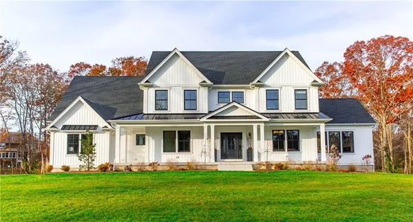 $2,179,000 | 4 Amore Lane, East Greenwich, RI 02818