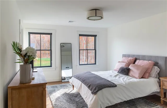 $2,179,000 | 4 Amore Lane, East Greenwich, RI 02818