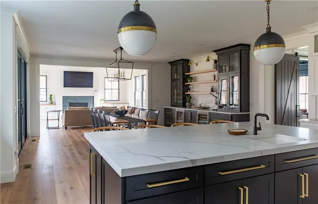 $2,179,000 | 4 Amore Lane, East Greenwich, RI 02818