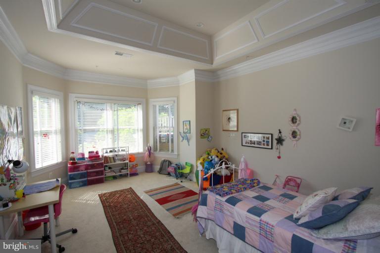 8505 Howell Road Bethesda, MD 20817 - Photo 18 of 30 Bedroom