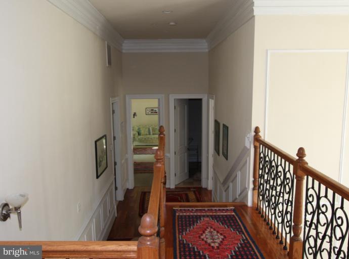 8505 Howell Road Bethesda, MD 20817 - Photo 3 of 30 Interior (General)