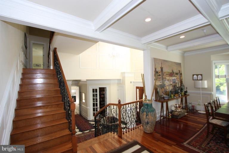 8505 Howell Road Bethesda, MD 20817 - Photo 8 of 30 Dining Room