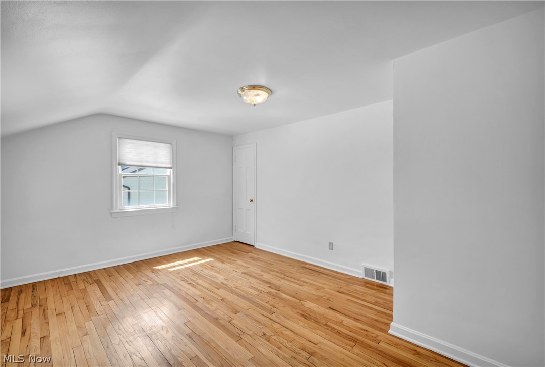 20860 Farnsleigh Road Shaker Heights, OH 44122 - Photo 26 of 46 Gallery Image 26