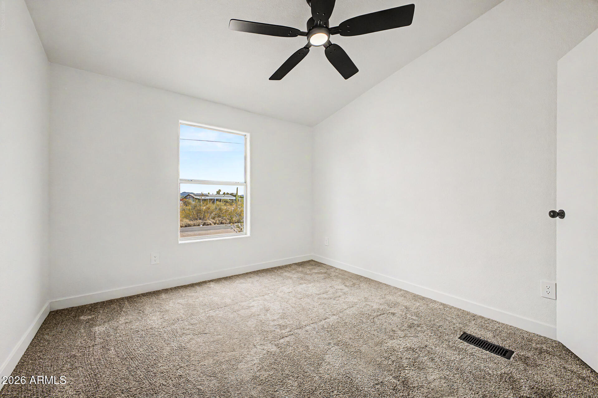 1480 South Chaparral Road Apache Junction, AZ 85119 - Photo 25 of 39