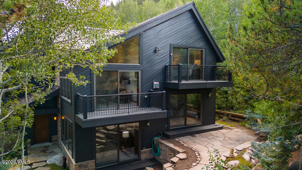 850 Eagle Drive Eagle-Vail, CO 81620 - Photo 1 of 32 a front view of a house with balcony
