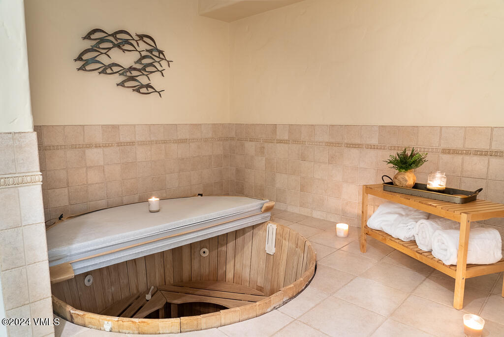 850 Eagle Drive Eagle-Vail, CO 81620 - Photo 24 of 32 a bathroom with a sink and a mirror
