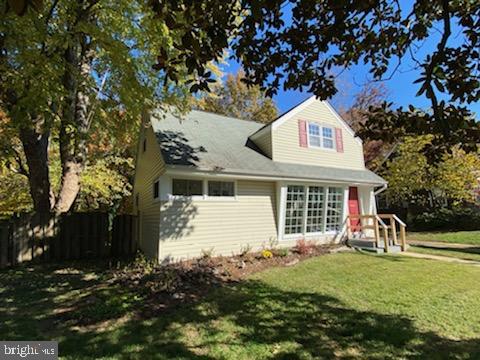 6909 Quander Road Alexandria, VA 22307 - Photo 3 of 36