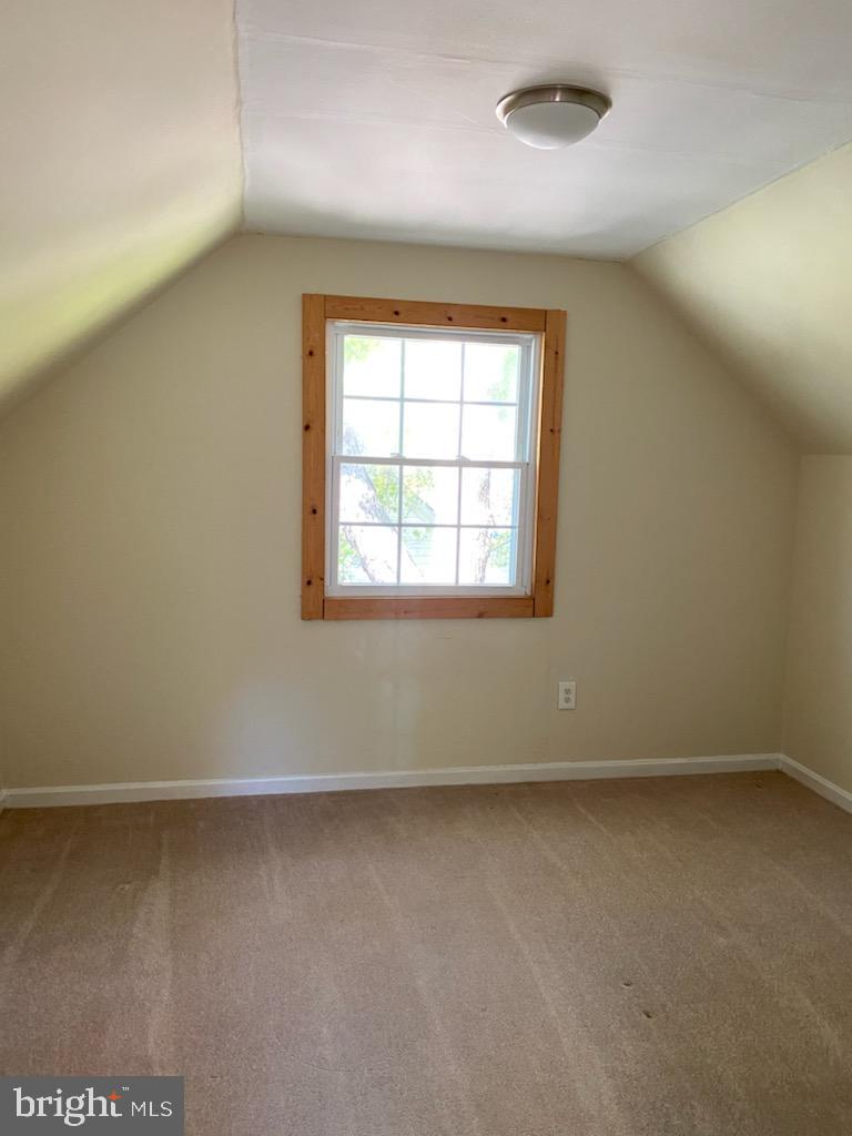 6909 Quander Road Alexandria, VA 22307 - Photo 27 of 36 SECOND LEVEL SECOND BEDROOM