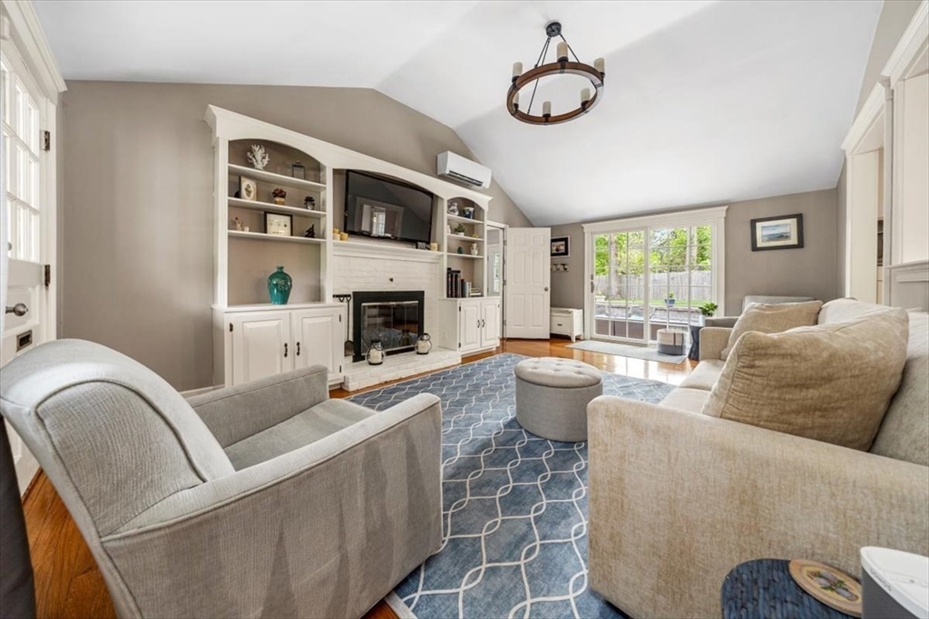 10 Hoover Road Hingham, MA 02043 - Photo 2 of 35 Gallery Image 2