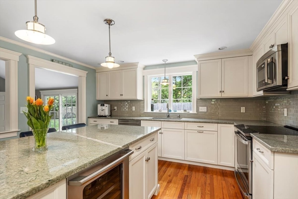 10 Hoover Road Hingham, MA 02043 - Photo 9 of 35 Gallery Image 9