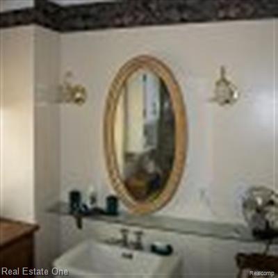 4441 Shaw Road Gladwin, MI 48624 - Photo 12 of 17 Bathroom 3.jpg