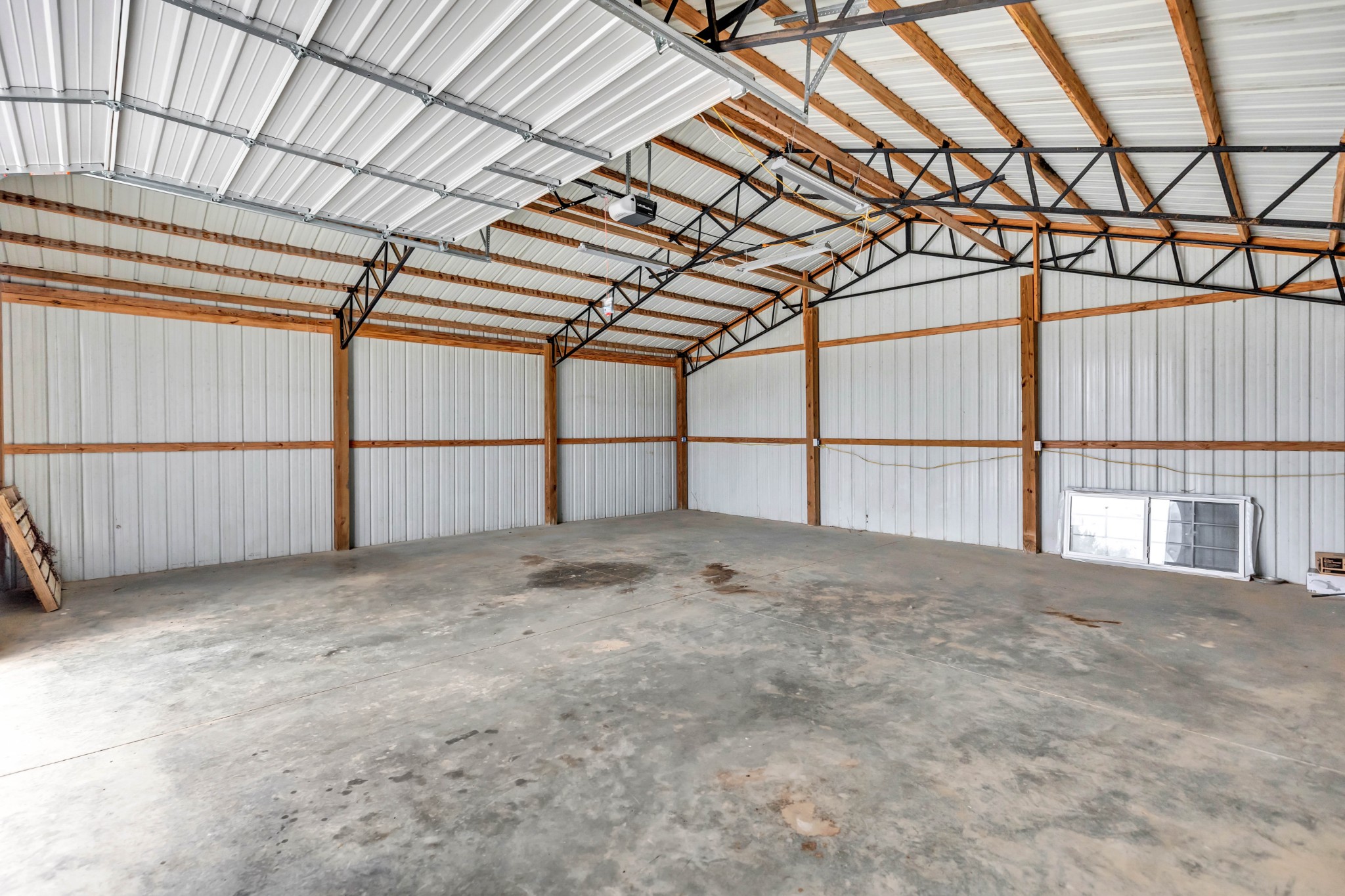 911 Poplar Hill Road Prospect, TN 38477 - Photo 29 of 33 a view of an empty room