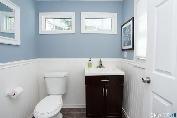 $444,000 | 72 Dyer Avenue, Canton, CT 06019