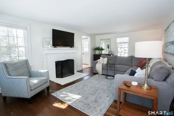 $444,000 | 72 Dyer Avenue, Canton, CT 06019