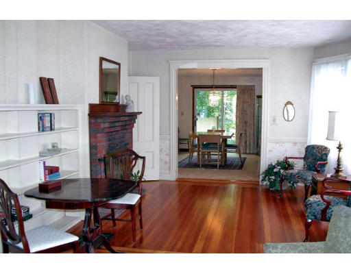 11 Canterbury Road Newton, MA 02461 - Photo 3 of 3