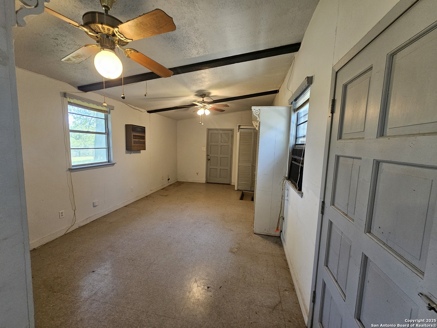 29 Green Cedar Road Boerne, TX 78006 - Photo 28 of 39 a view of livingroom with hardwood floor and window