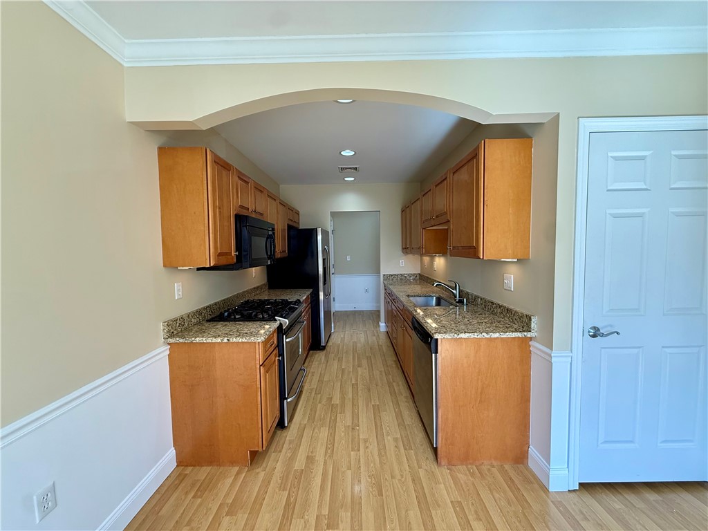 70 Turner Street, Unit E2 Warwick, RI 02886 - Photo 9 of 31