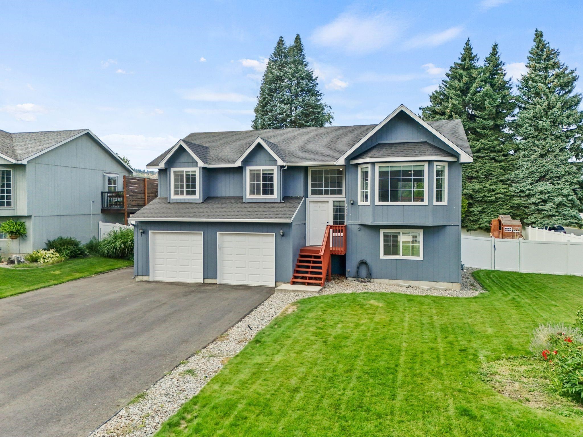1208 South Pierce Road Spokane Valley, WA 99206 - Photo 2 of 28 Gallery Image 2