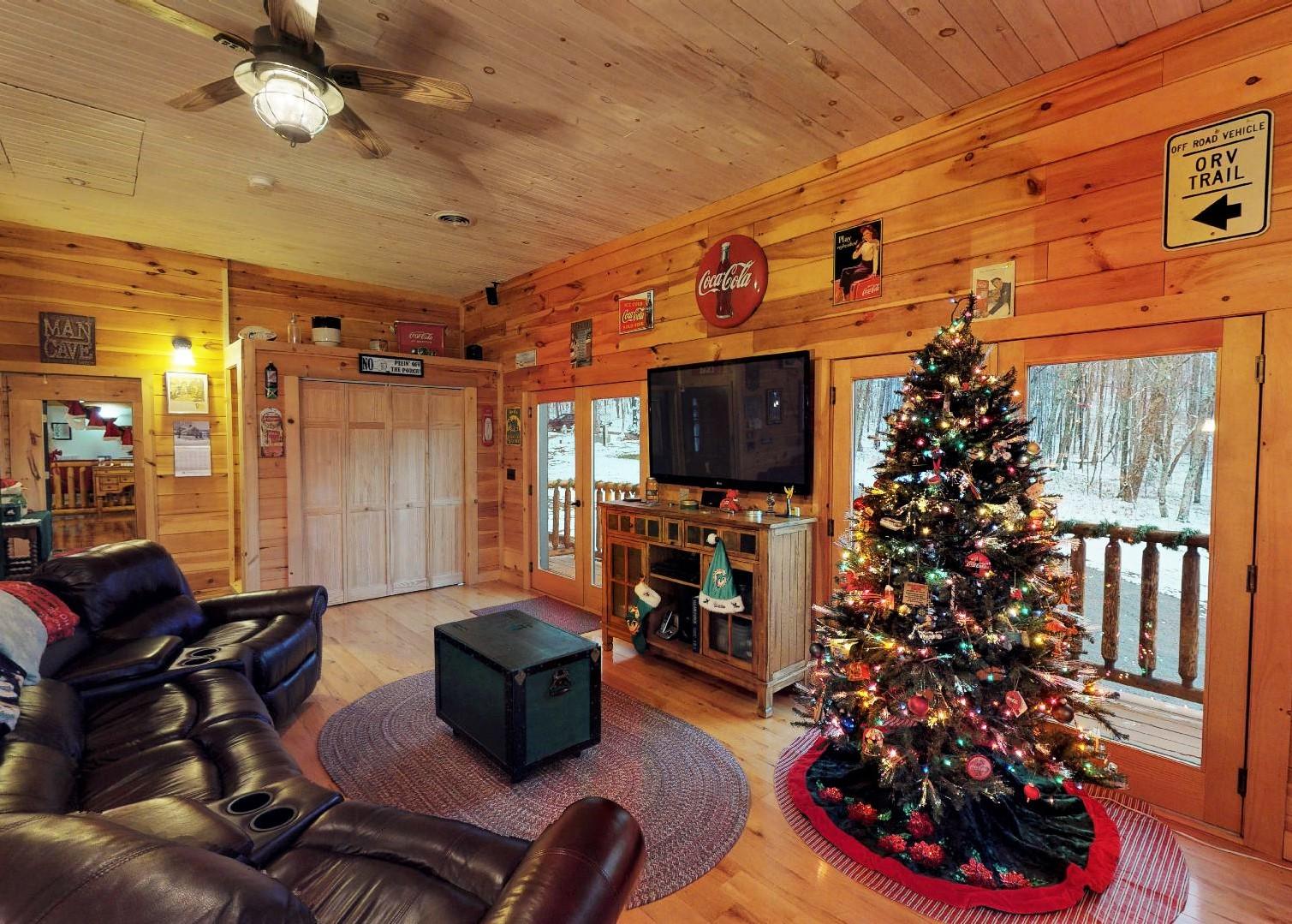 1075 Lightnen Road Parrottsville, TN 37843 - Photo 7 of 48 Christmas