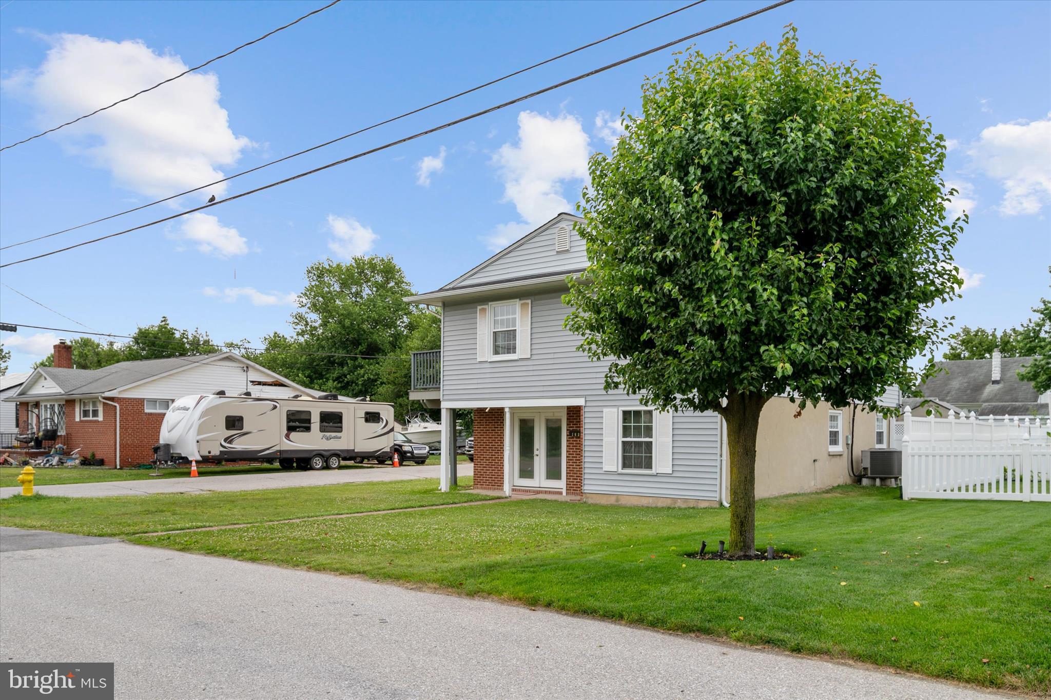 169 Roland Road Pasadena, MD 21122 - Photo 2 of 35