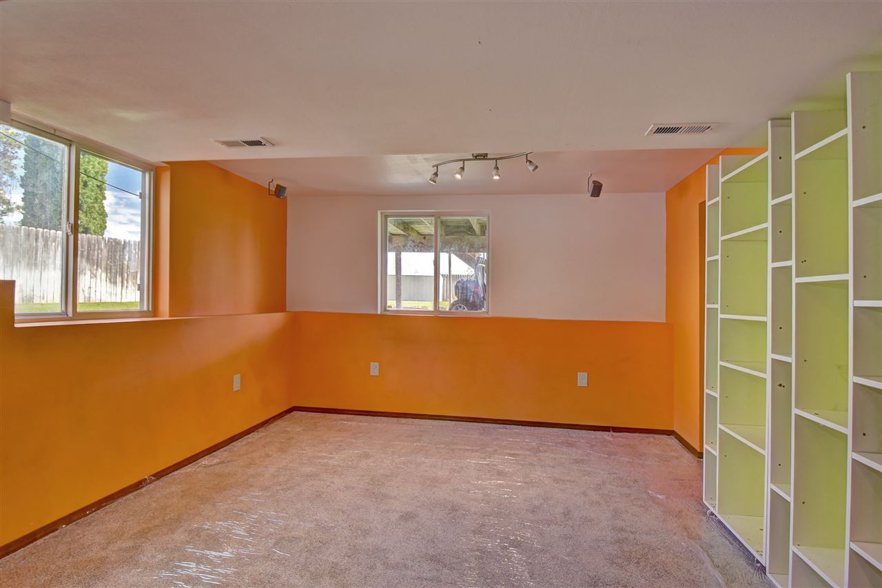 422 East Midway Road Colbert, WA 99005 - Photo 14 of 20