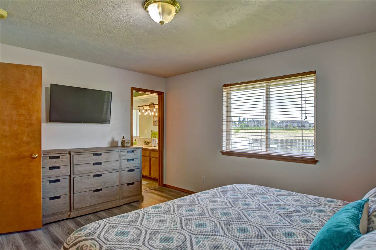 422 East Midway Road Colbert, WA 99005 - Photo 8 of 20