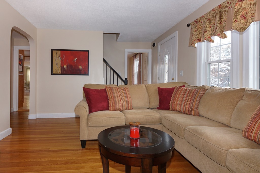 5 Foster Road Burlington, MA 01803 - Photo 17 of 30 Gallery Image 17