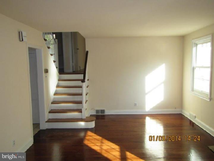 709 Conshohocken State Road Bala Cynwyd, PA 19004 - Photo 3 of 25 Living Room