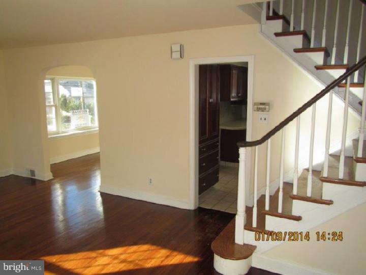 709 Conshohocken State Road Bala Cynwyd, PA 19004 - Photo 4 of 25 Living Room