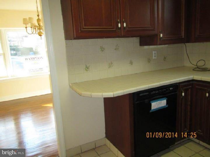 709 Conshohocken State Road Bala Cynwyd, PA 19004 - Photo 8 of 25 Kitchen