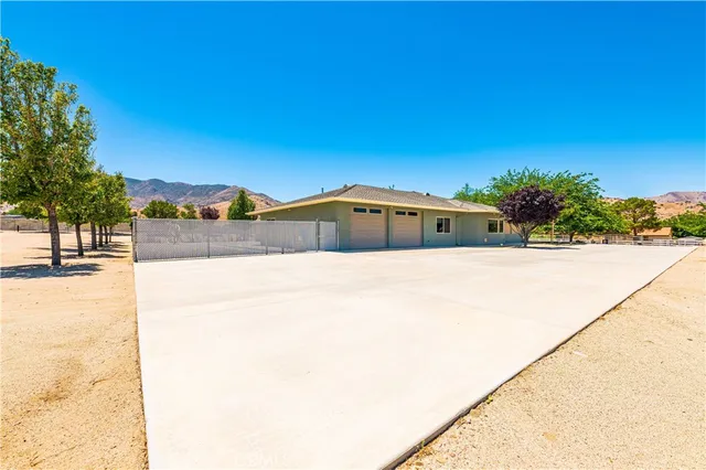 $895,000 | 4768 Ford Street, Lake Isabella, CA 93240