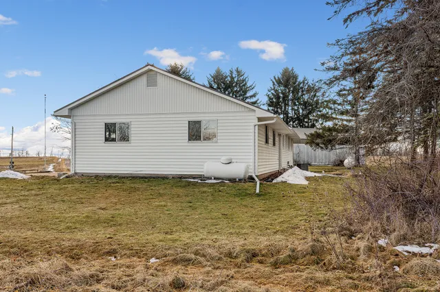 $435,000 | N305 Neisen Road, Greenfield, WI 54623