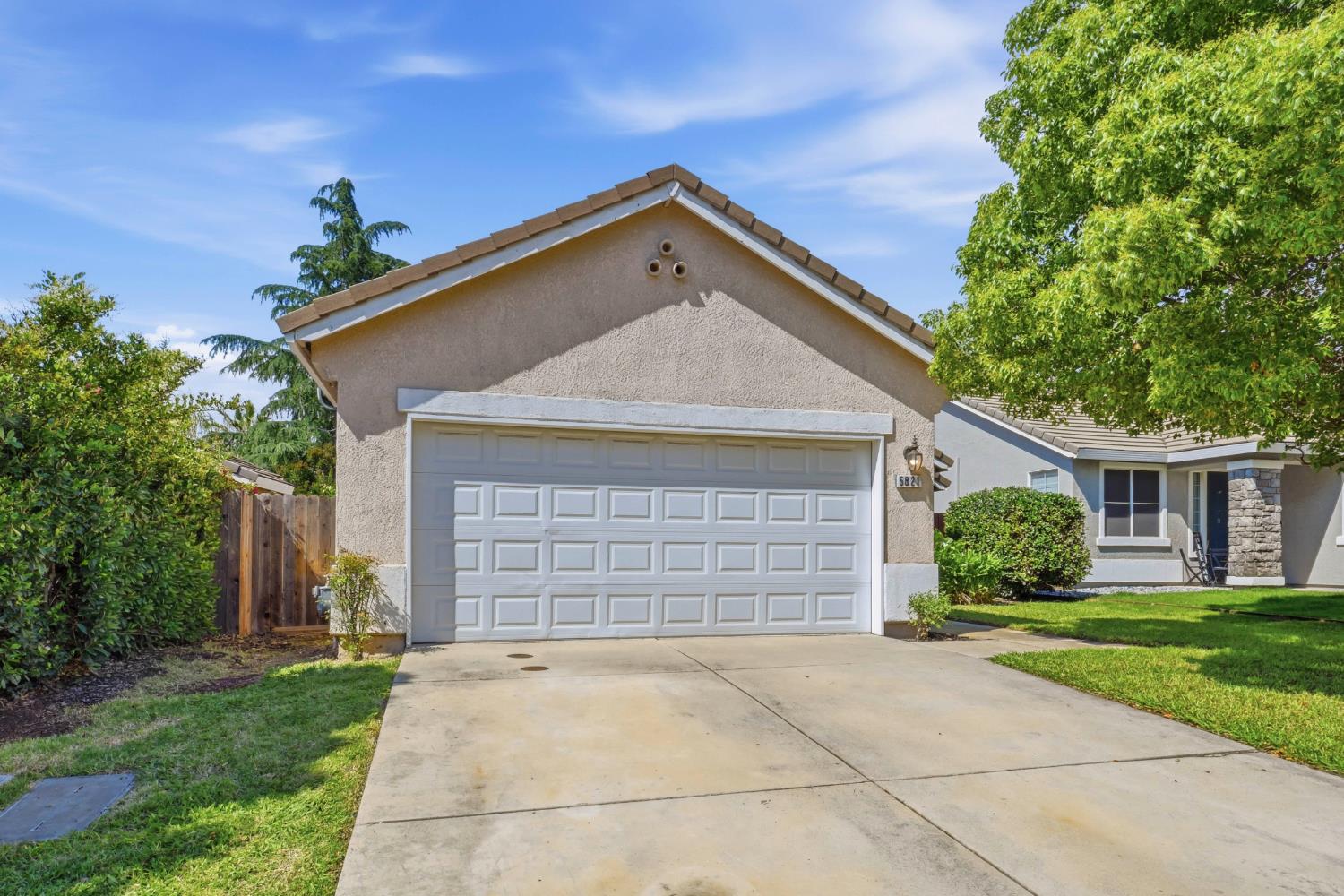 5821 Ridgepoint Drive Antelope, CA 95843 - Photo 1 of 30