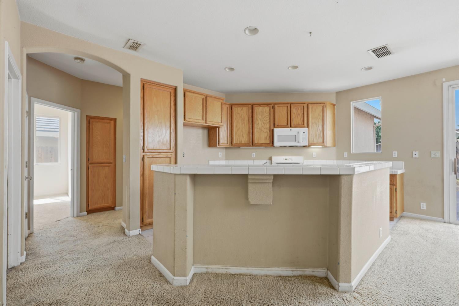 5821 Ridgepoint Drive Antelope, CA 95843 - Photo 11 of 30