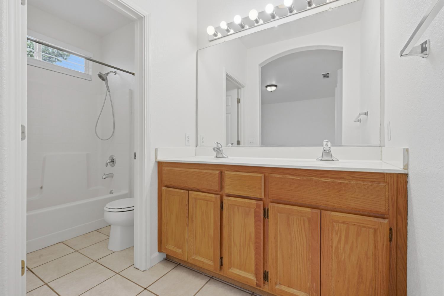 5821 Ridgepoint Drive Antelope, CA 95843 - Photo 20 of 30