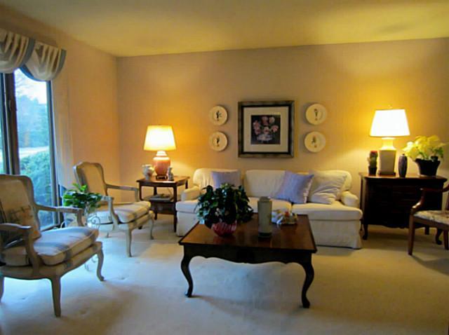 4255 Randmore Road Columbus, OH 43220 - Photo 4 of 23