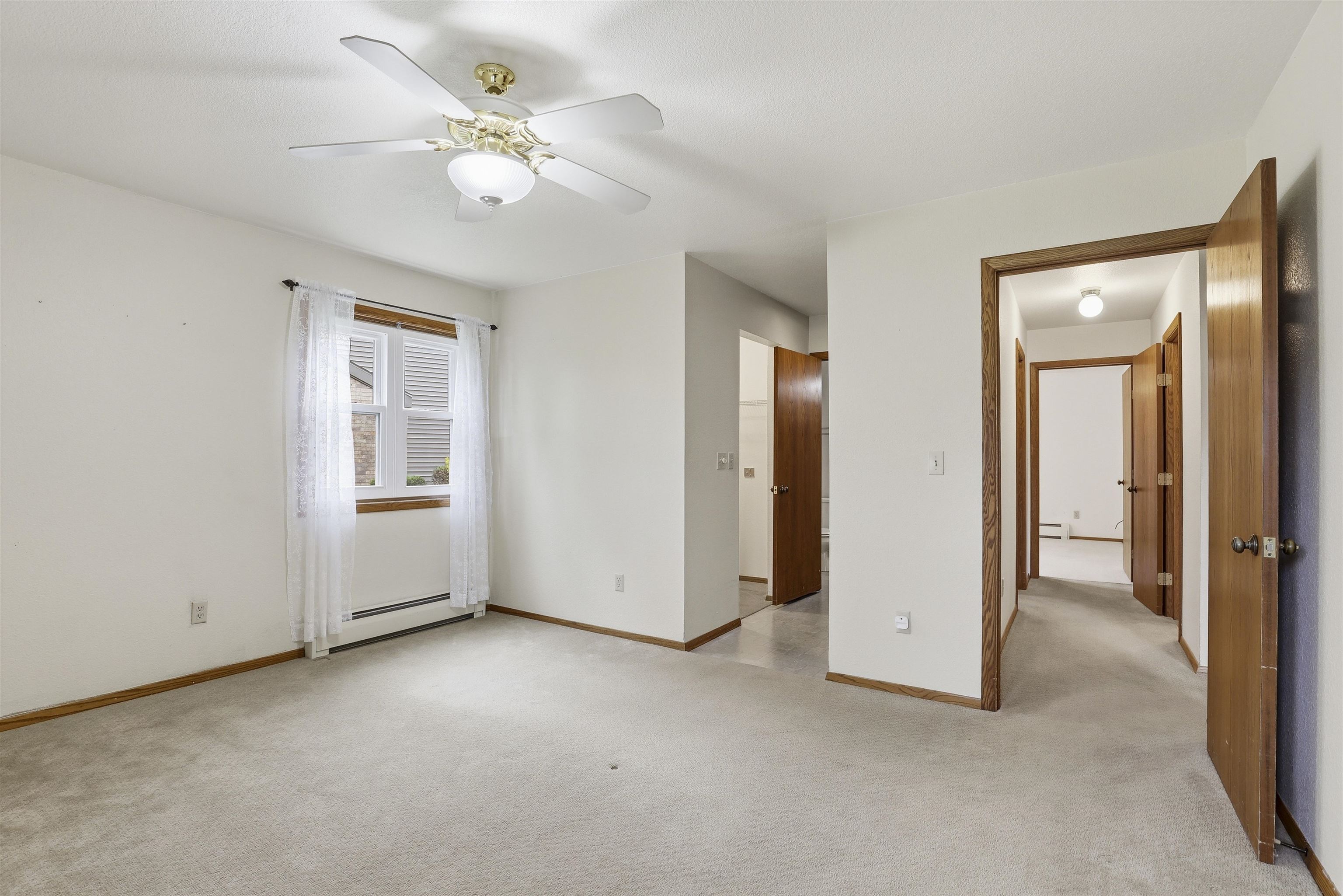 82 Spencer Village Court Appleton, WI 54914 - Photo 13 of 22