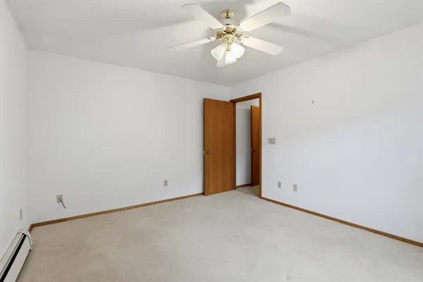$199,900 | 82 Spencer Village Court, Appleton, WI 54914