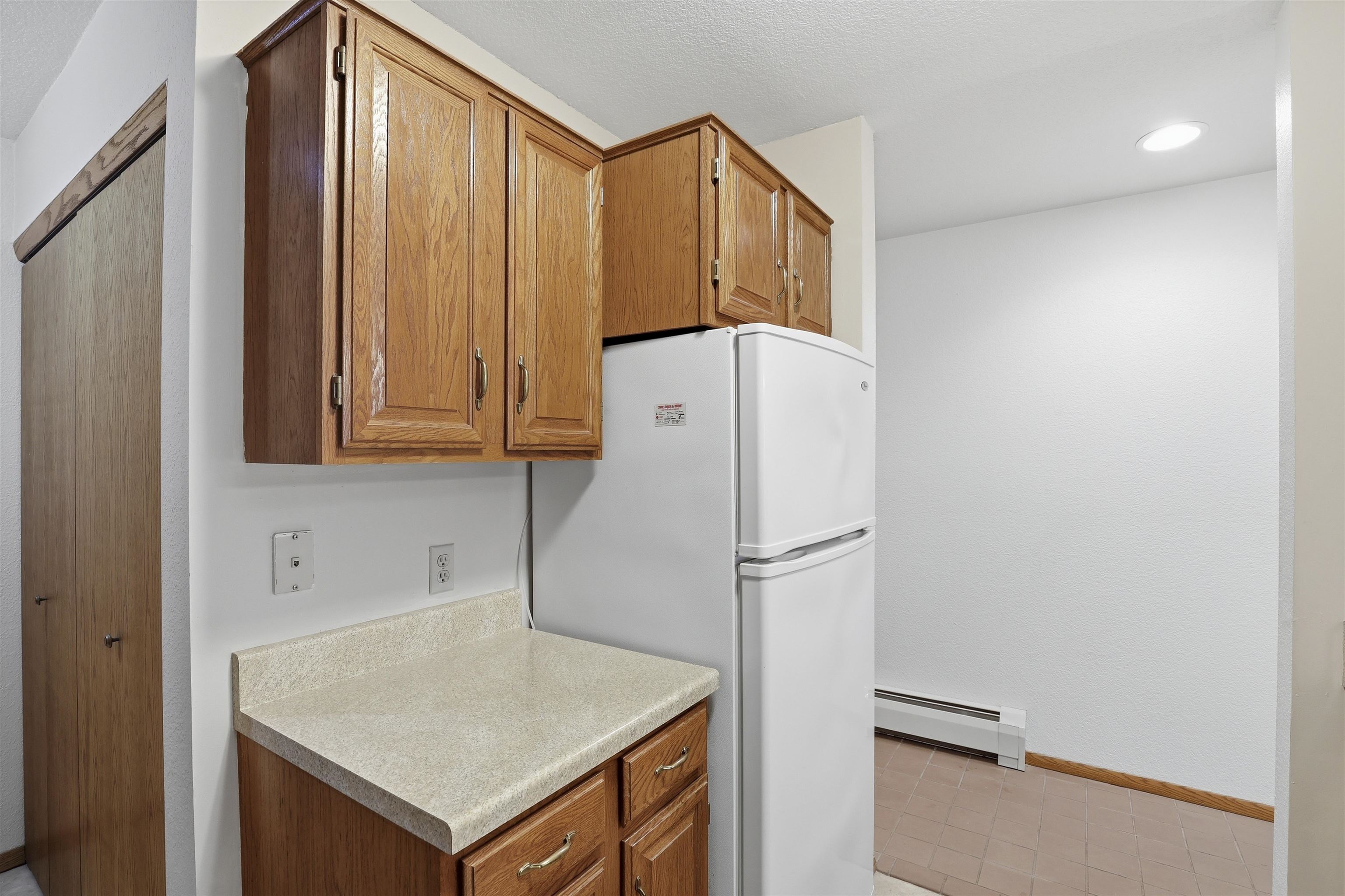 82 Spencer Village Court Appleton, WI 54914 - Photo 6 of 22