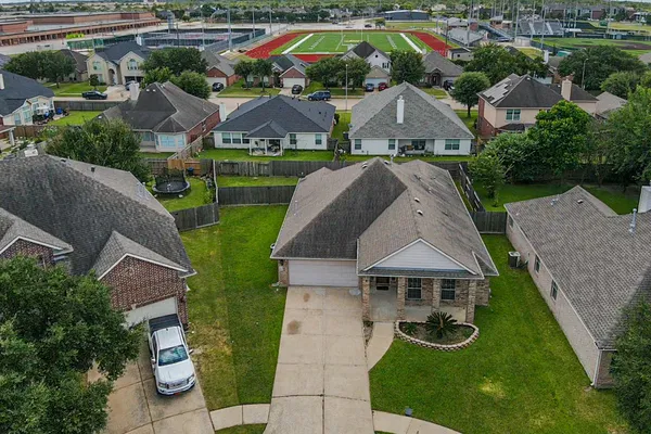 $2,200 | 21011 Narrow Gate Drive, Houston, TX 77095