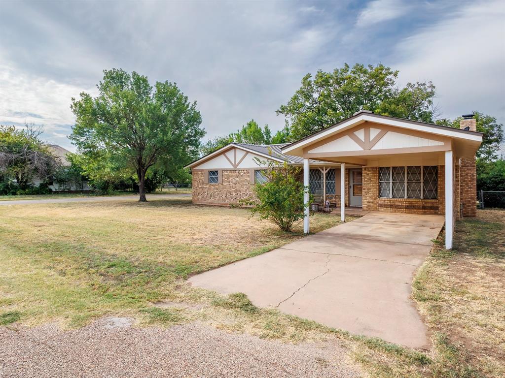 1201 North 10th Street Ballinger, TX 76821 - Photo 2 of 40 Gallery Image 2