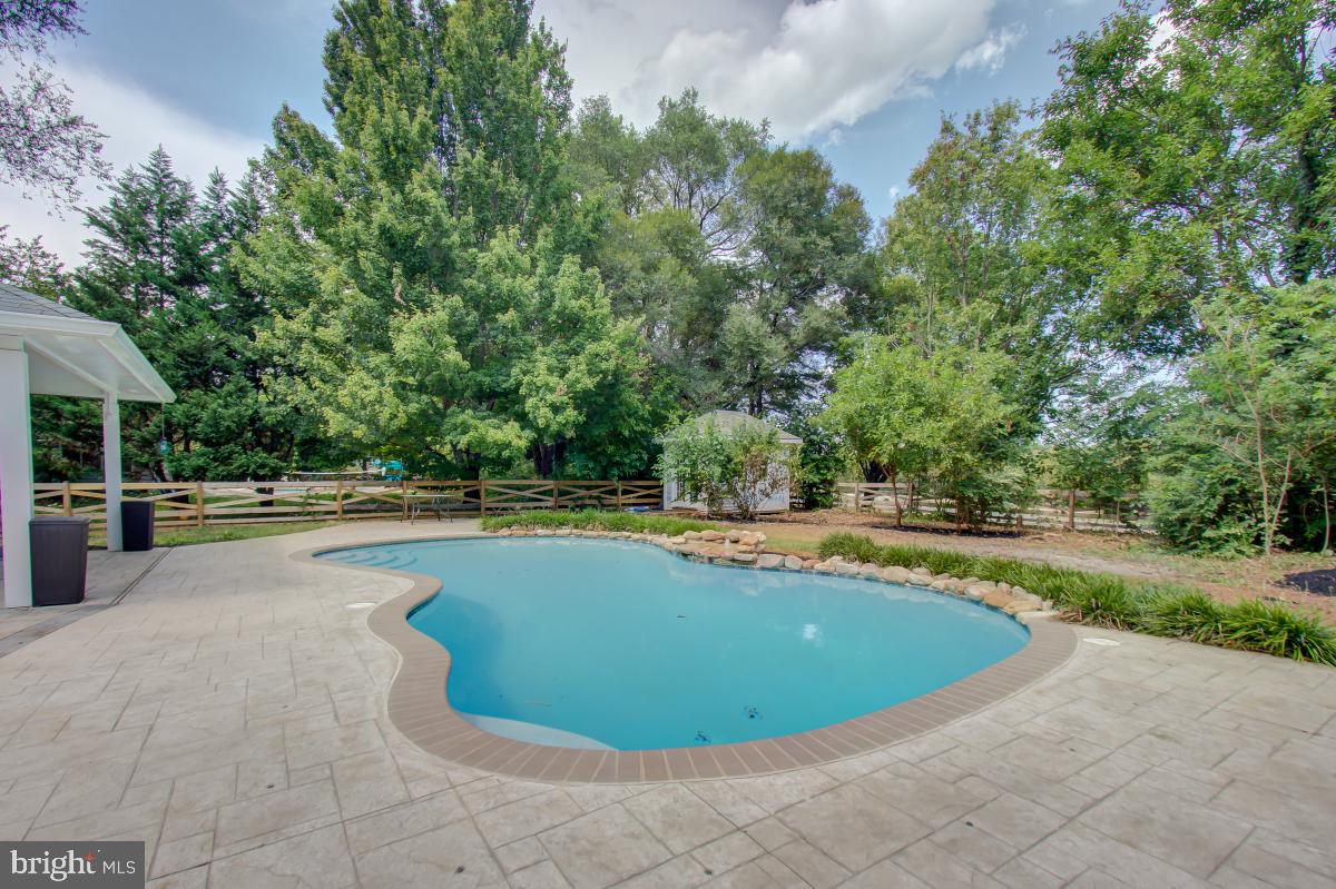 116 Hamilton Road Sterling, VA 20165 - Photo 44 of 44 Gallery Image 44