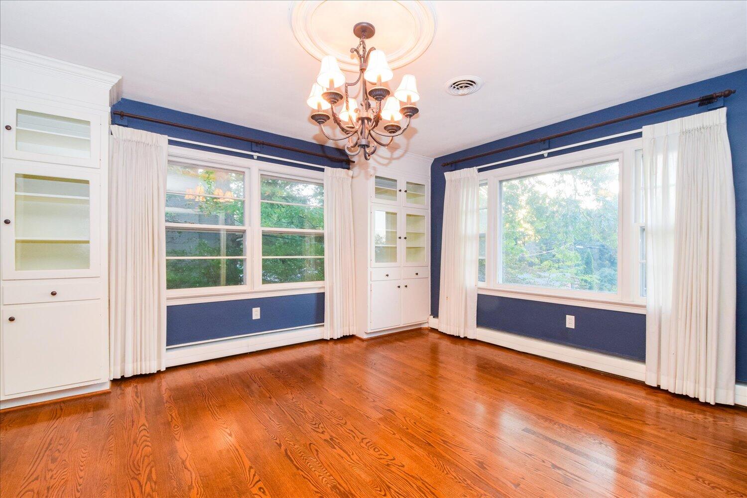 3060 Sedgefield Road Southwest Roanoke, VA 24018 - Photo 7 of 39 a view of an empty room with a window
